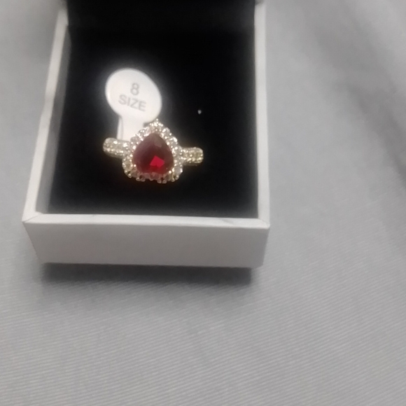 Ring - Picture 2 of 6